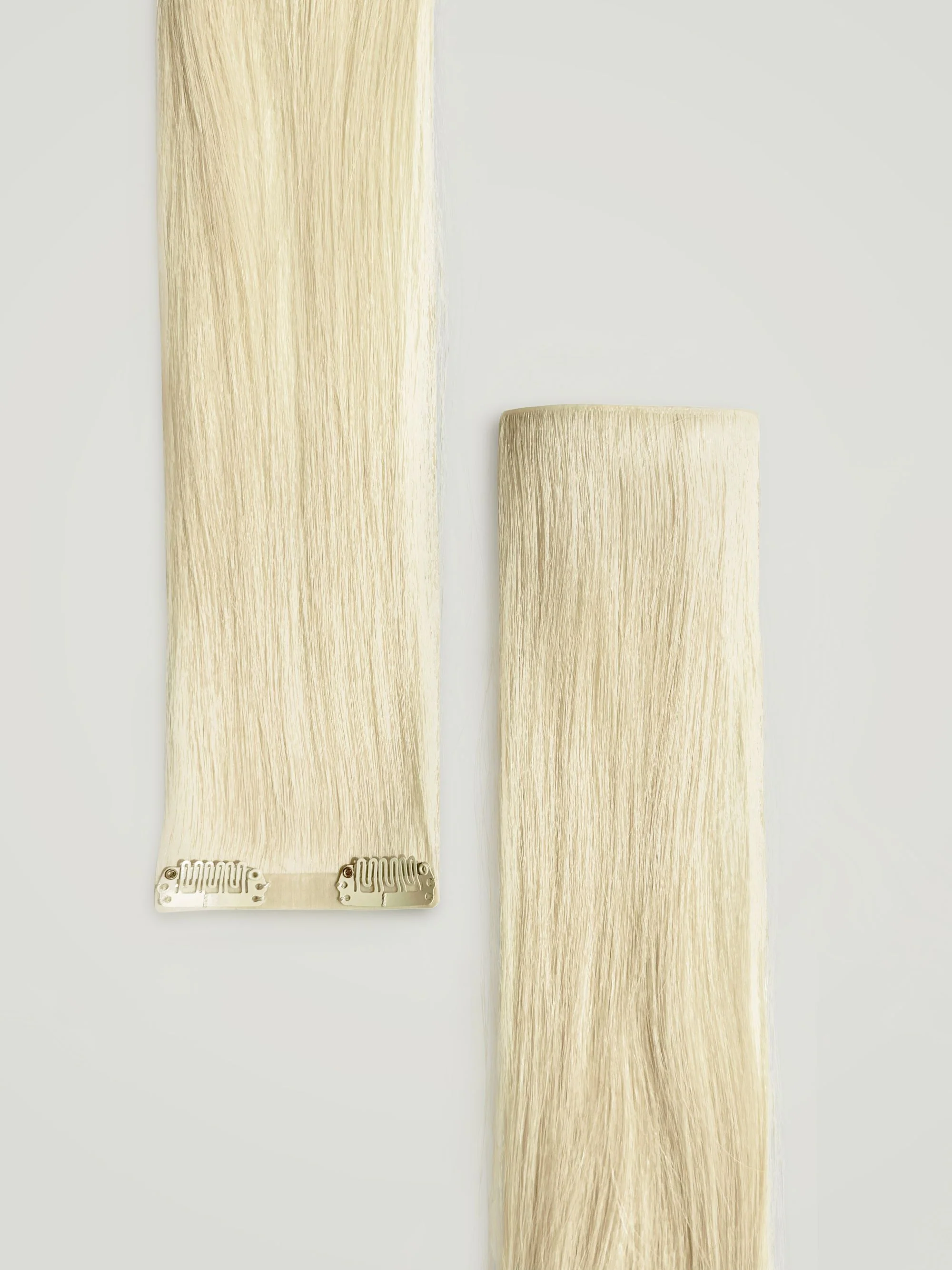 Arctic Blonde Invisible Clip-Ins 22"/55.88cm (140g) - Image 4