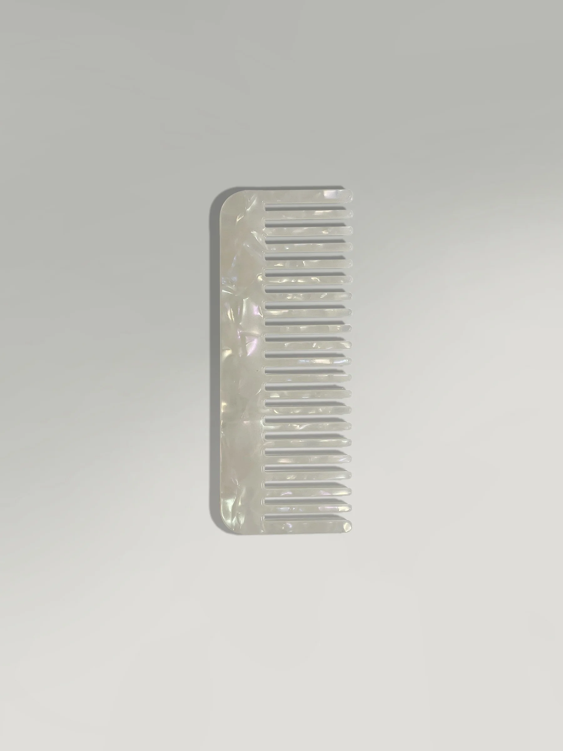 Pearl Gloss Wide-Tooth Comb - Image 2